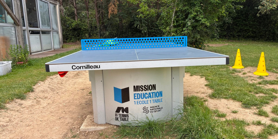 « 1 école, 1 table » La Sauve-Majeure (33)